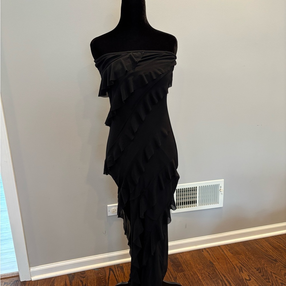 Chic Black Strapless Ruffle Dress